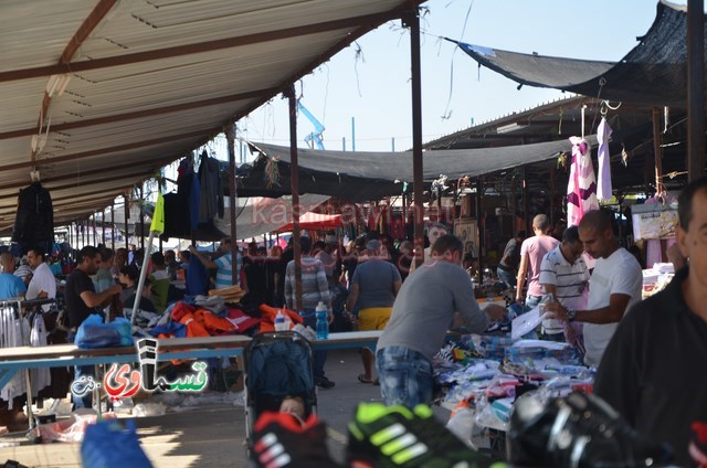  كفرقاسم  :ازدحام مروري وبشري بعد عودة الحياة من جديد لسوق السبت والوفود تتوافد من الوسط اليهودي